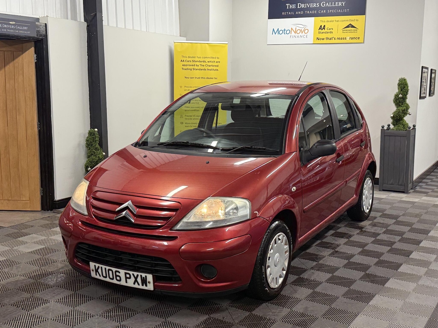 Used Citroen C3 2006 for sale - 77040181: Photo 2