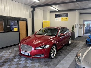 Used Jaguar XF 2013 for sale - 78006890: Photo