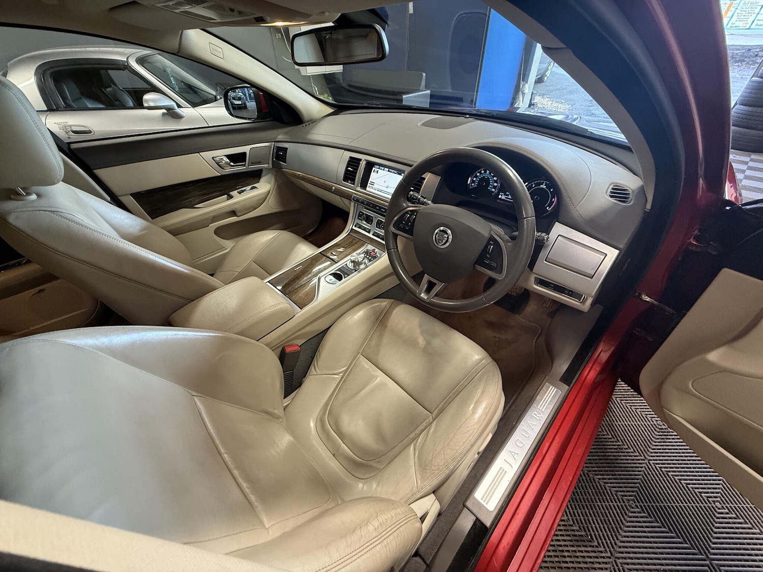 Used Jaguar XF 2013 for sale - 78006890: Photo 4