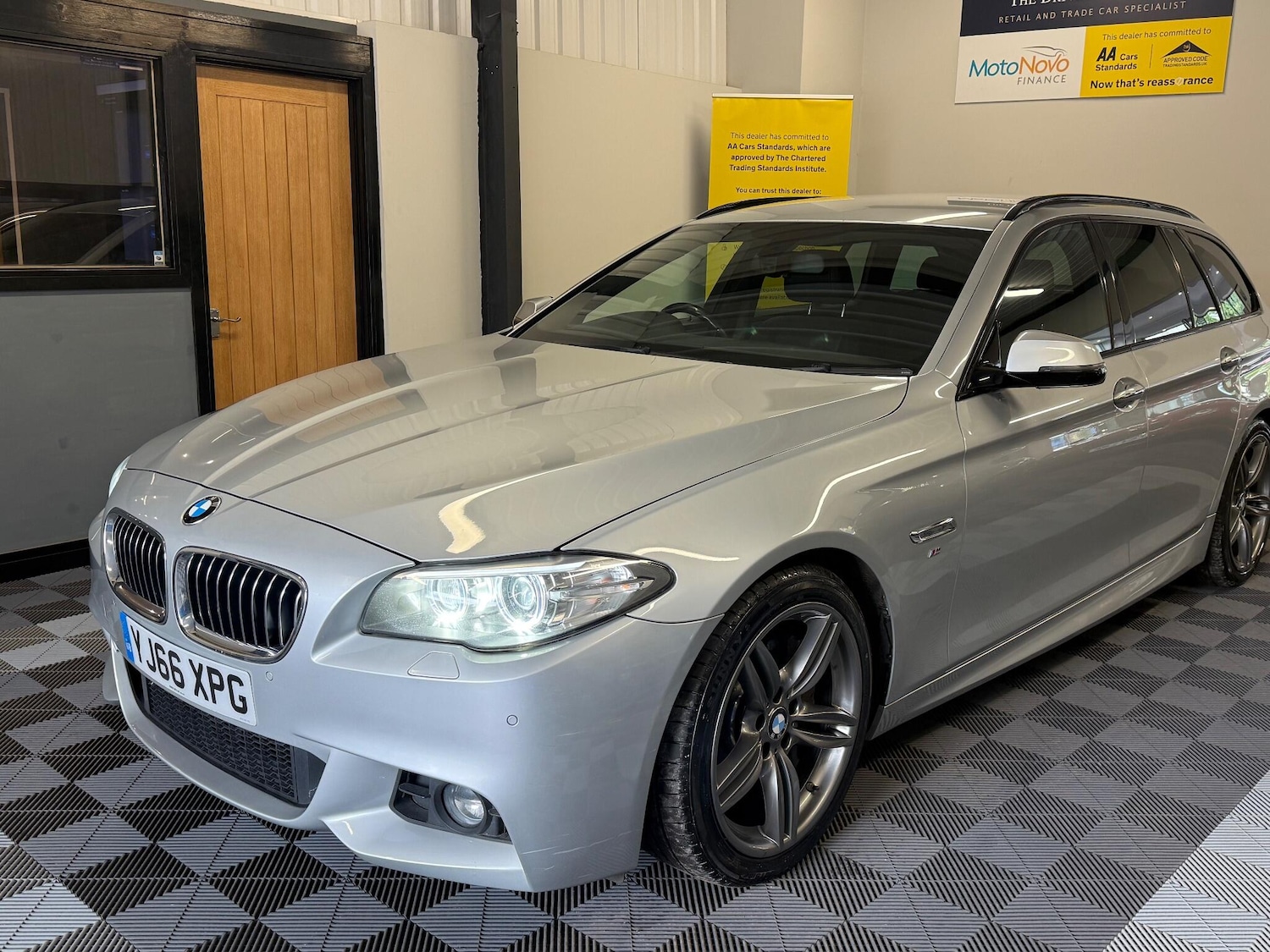 Used BMW 5 Series 2016 for sale - 77358684: Photo 24