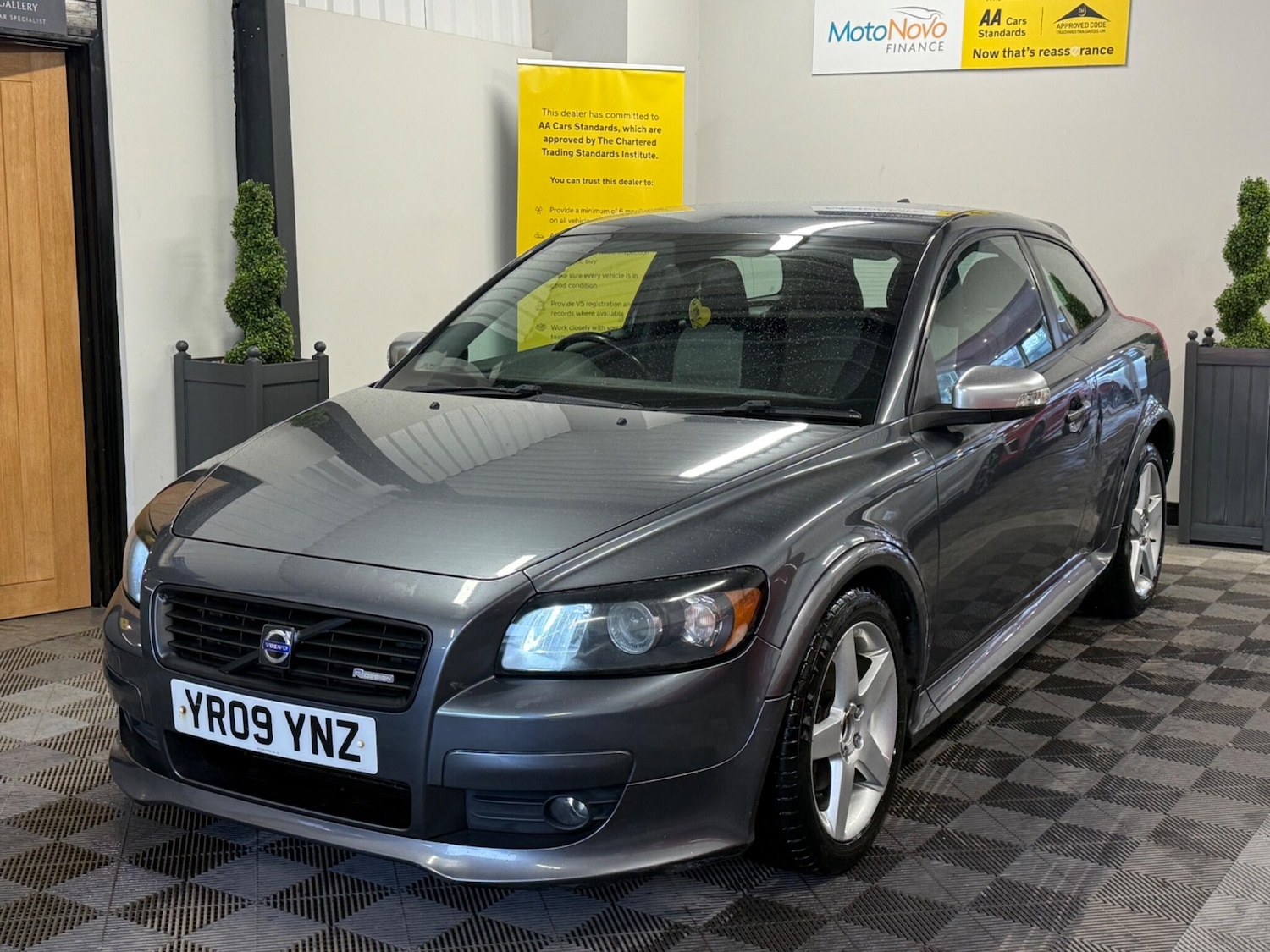 Used Volvo C30 2009 for sale - 77467895: Photo 2