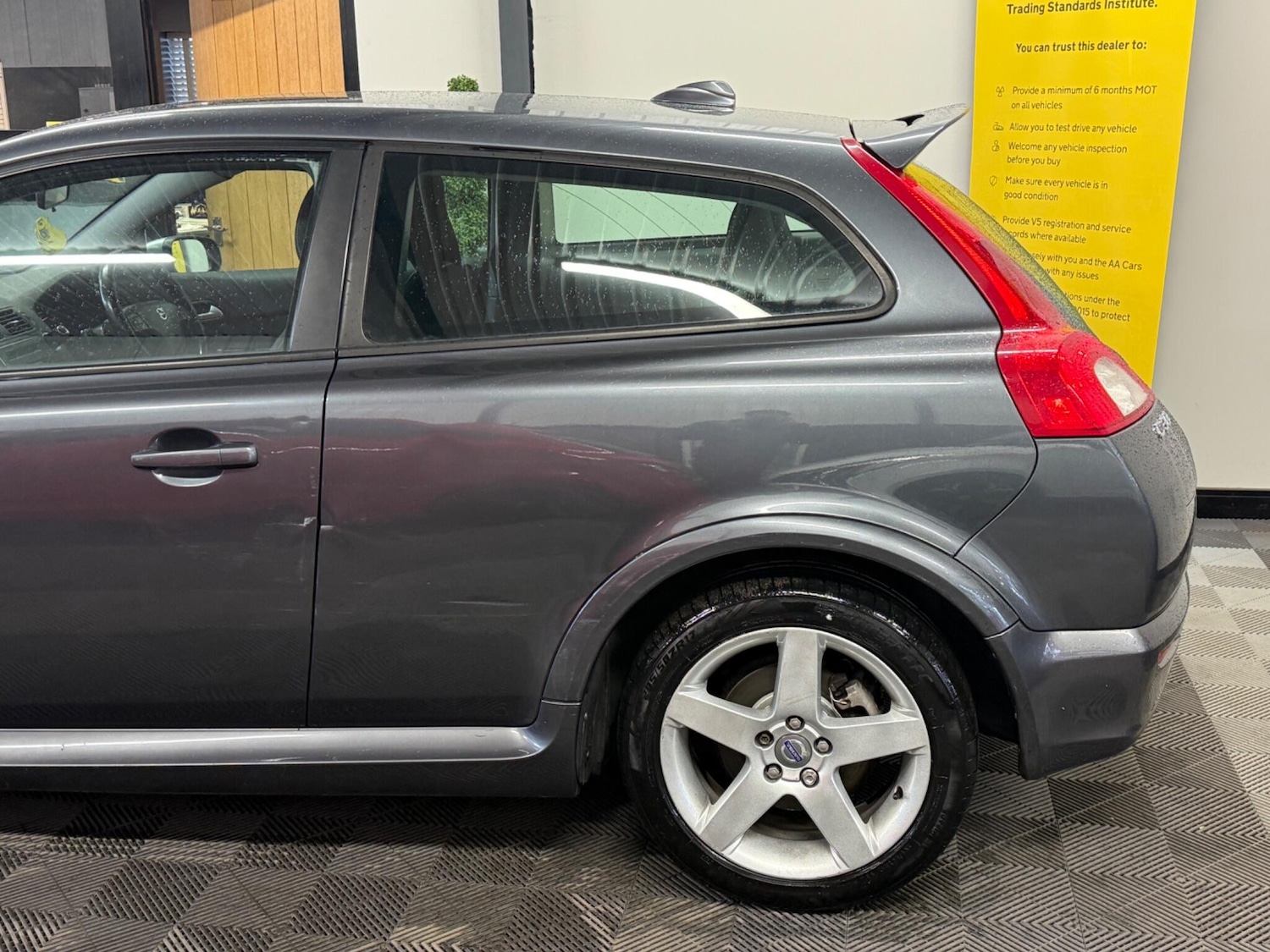 Used Volvo C30 2009 for sale - 77467895: Photo 9