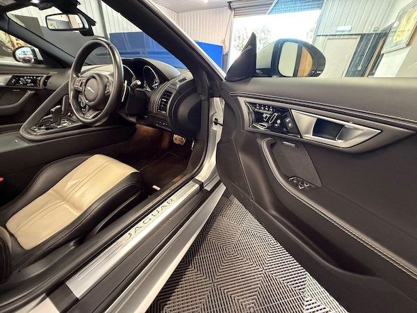 Used Jaguar F-Type 2016 for sale - 75415333: Photo 14