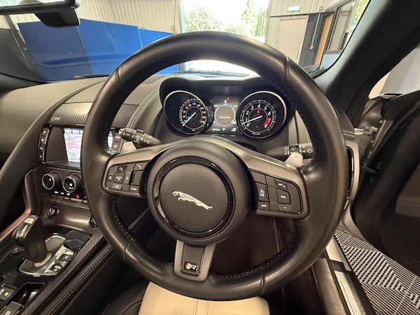 Used Jaguar F-Type 2016 for sale - 75415333: Photo 8