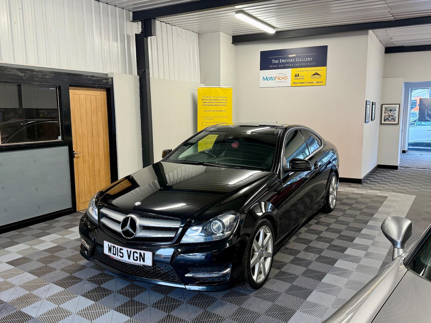 Used Mercedes-Benz C-Class 2015 for sale - 76121971: Photo 1