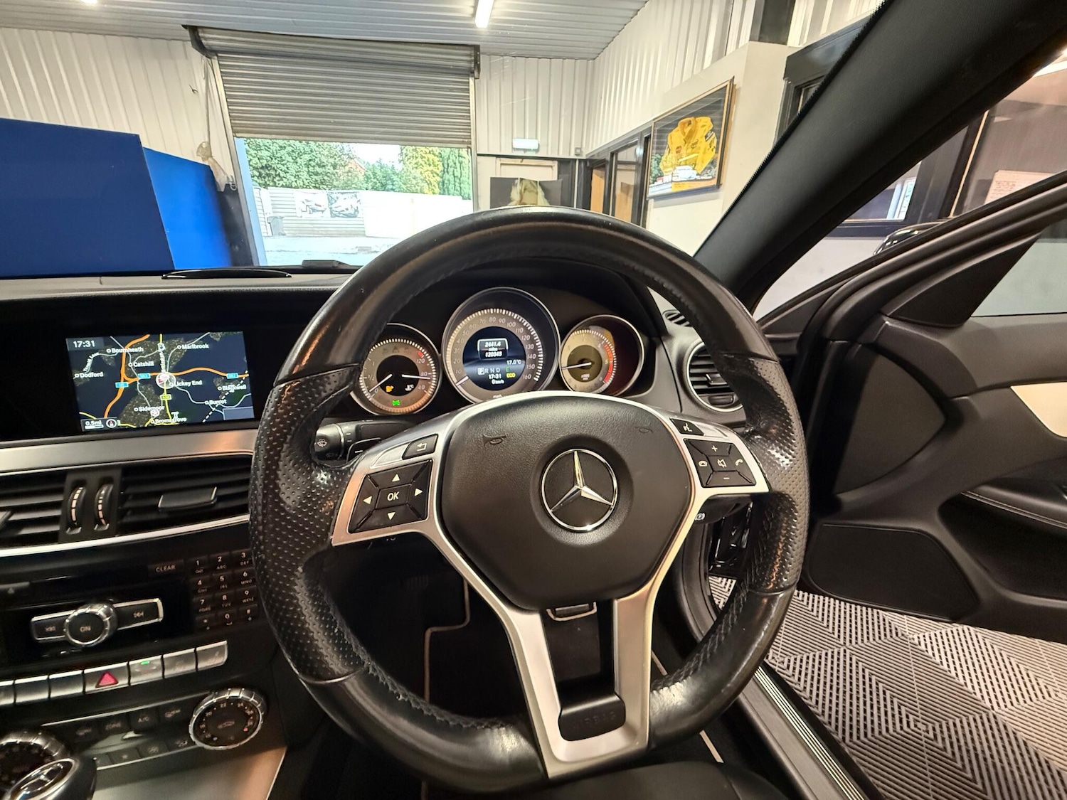 Used Mercedes-Benz C-Class 2015 for sale - 76121971: Photo 9