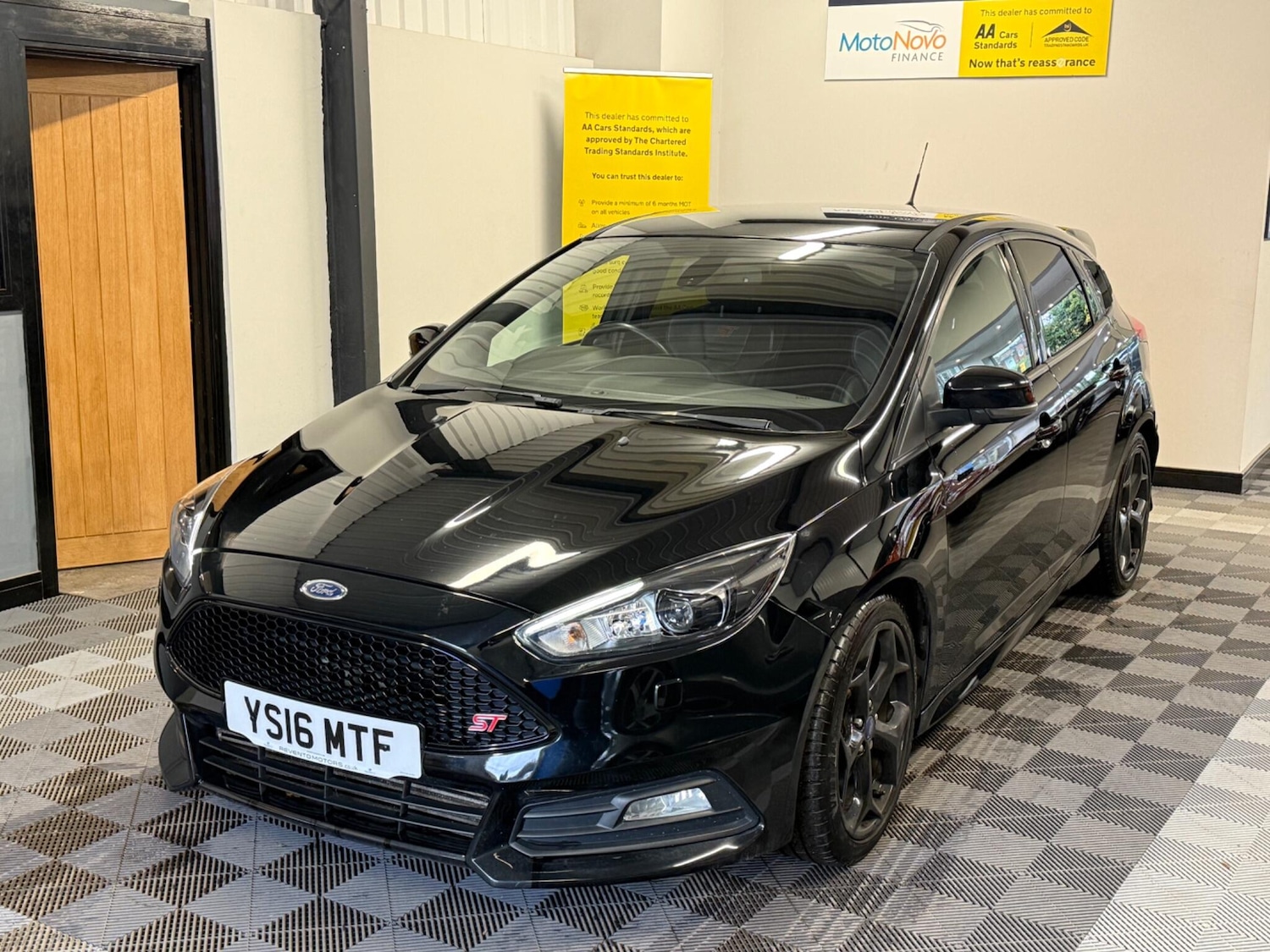 Used Ford Focus 2016 for sale - 77351613: Photo 2