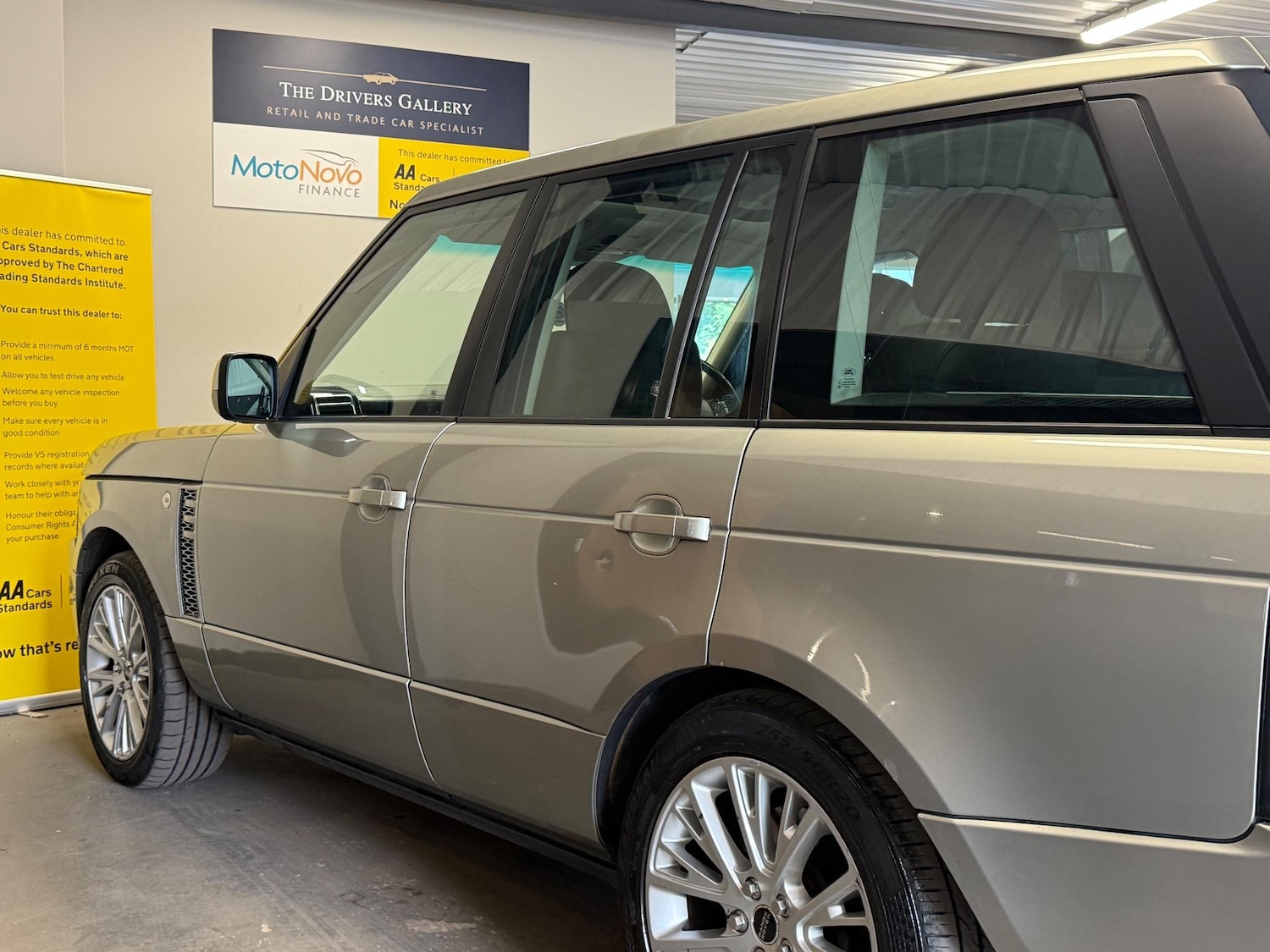 Used Land Rover Range Rover 2012 for sale - 76987960: Photo 18