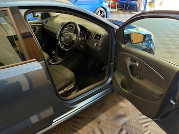 Used Volkswagen Polo 2016 for sale - 78376134: Photo