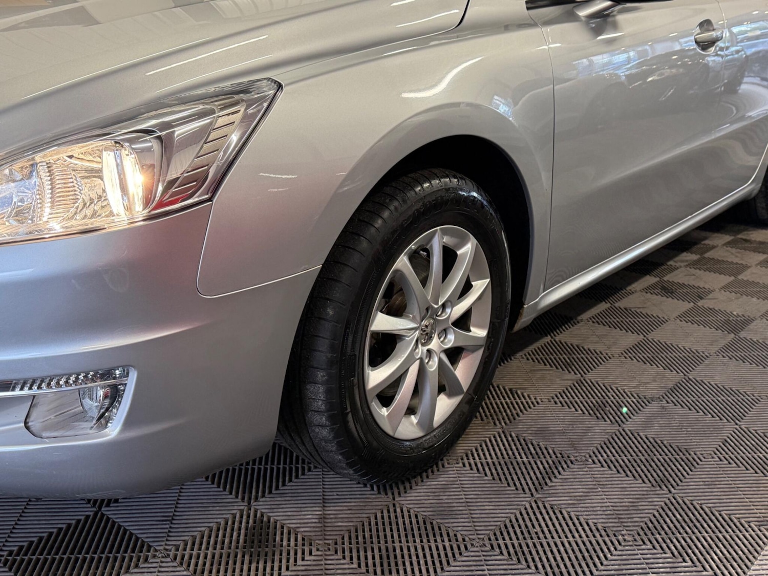 Used Peugeot 508 2011 for sale - 77230579: Photo 9