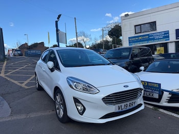 Used Ford Fiesta 2019 for sale - 77892385: Photo