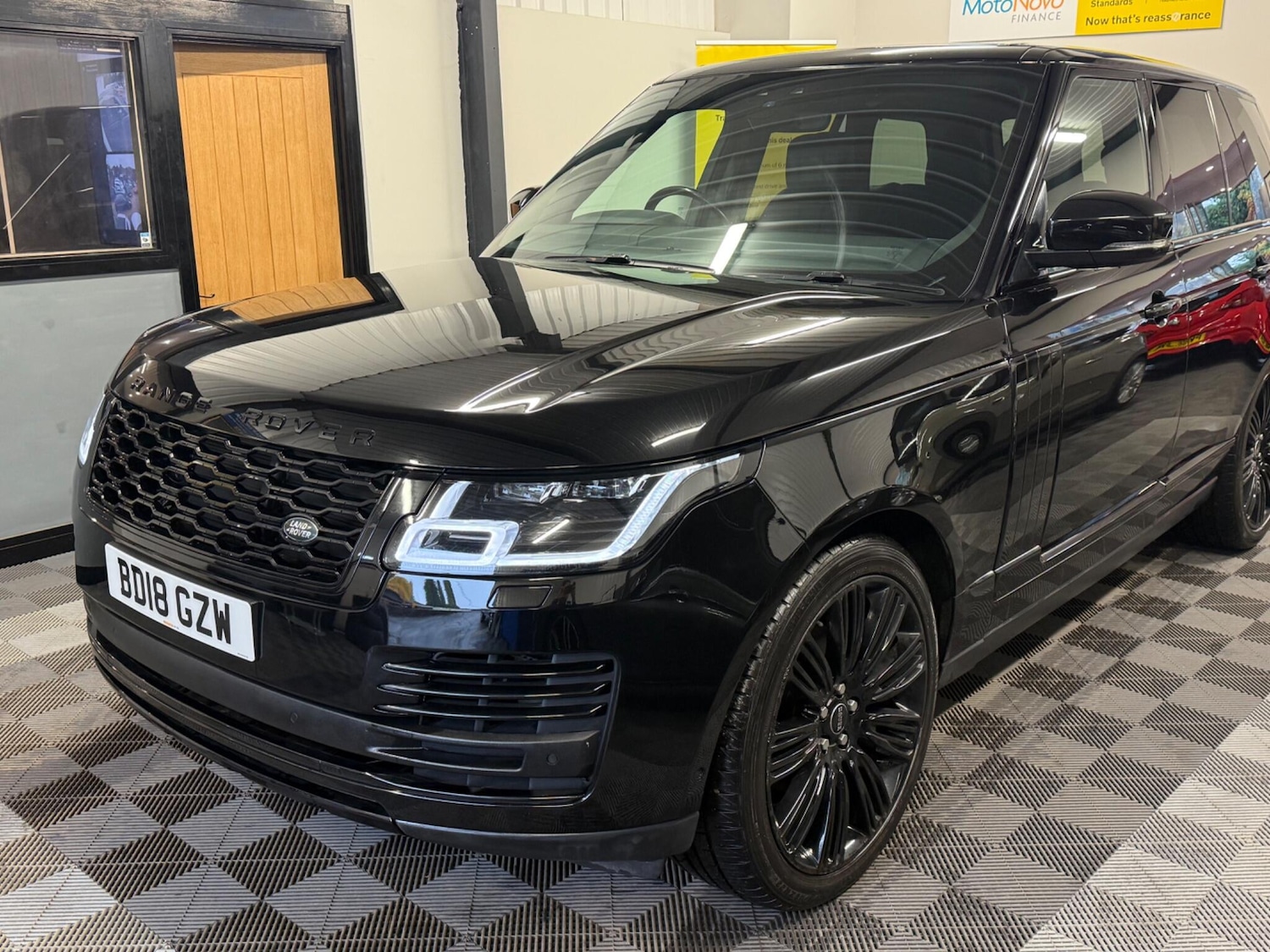 Used Land Rover Range Rover 2018 for sale - 76561919: Photo 13