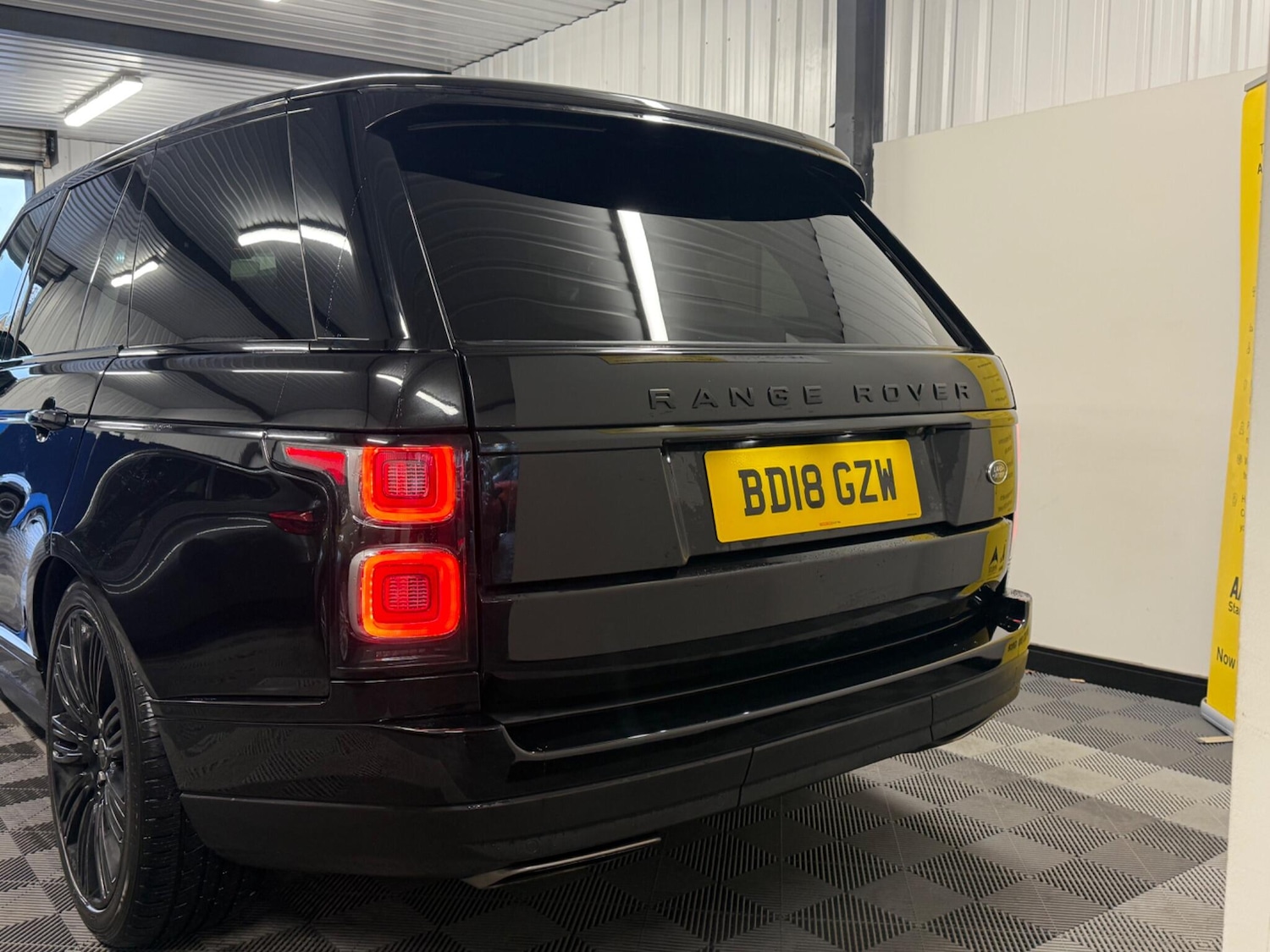 Used Land Rover Range Rover 2018 for sale - 76561919: Photo 15