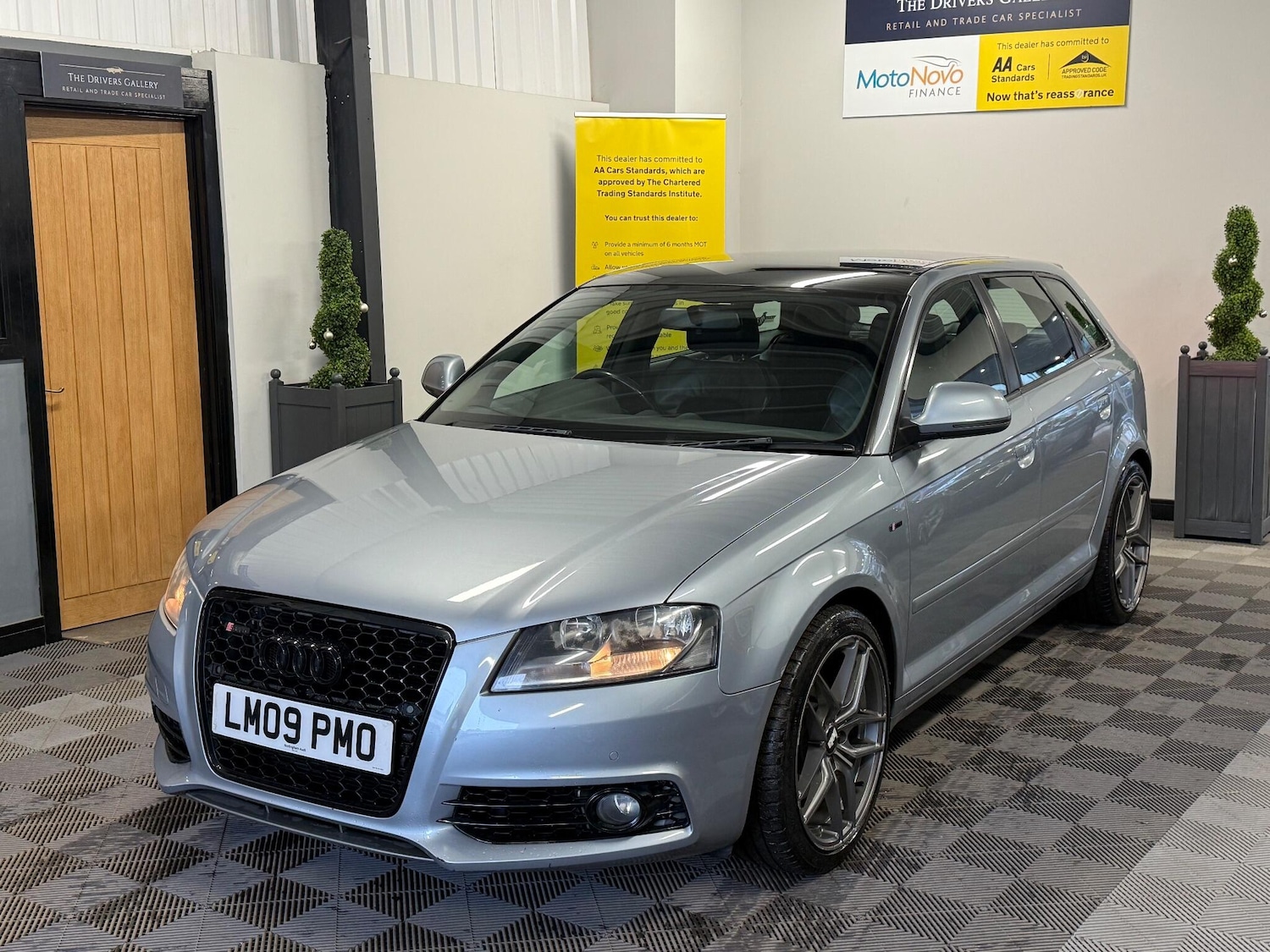 Used Audi A3 2009 for sale - 77331872: Photo 2