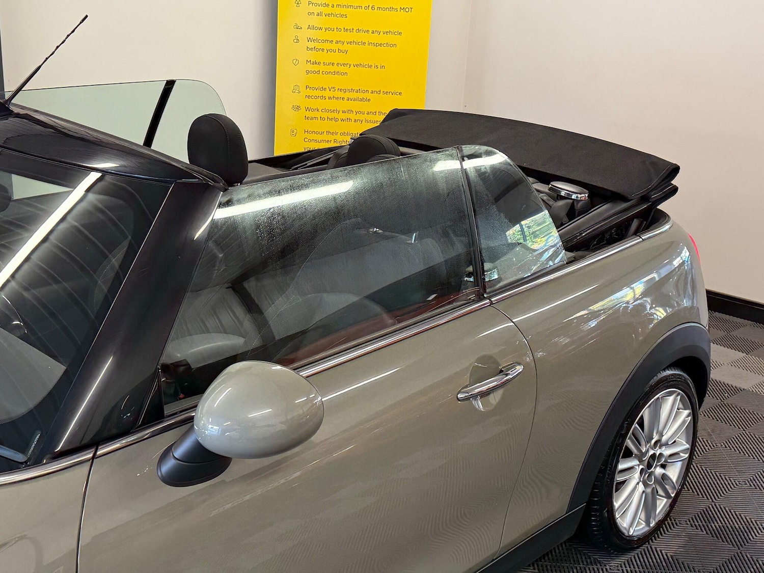 Used MINI Convertible 2018 for sale - 76992477: Photo 15