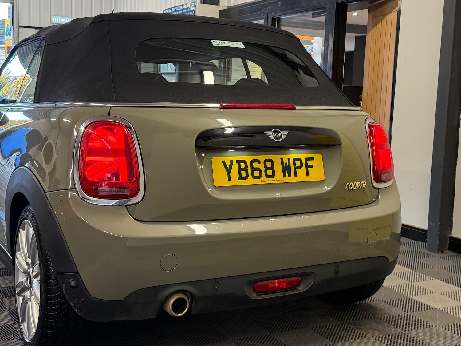 Used MINI Convertible 2018 for sale - 76992477: Photo 25