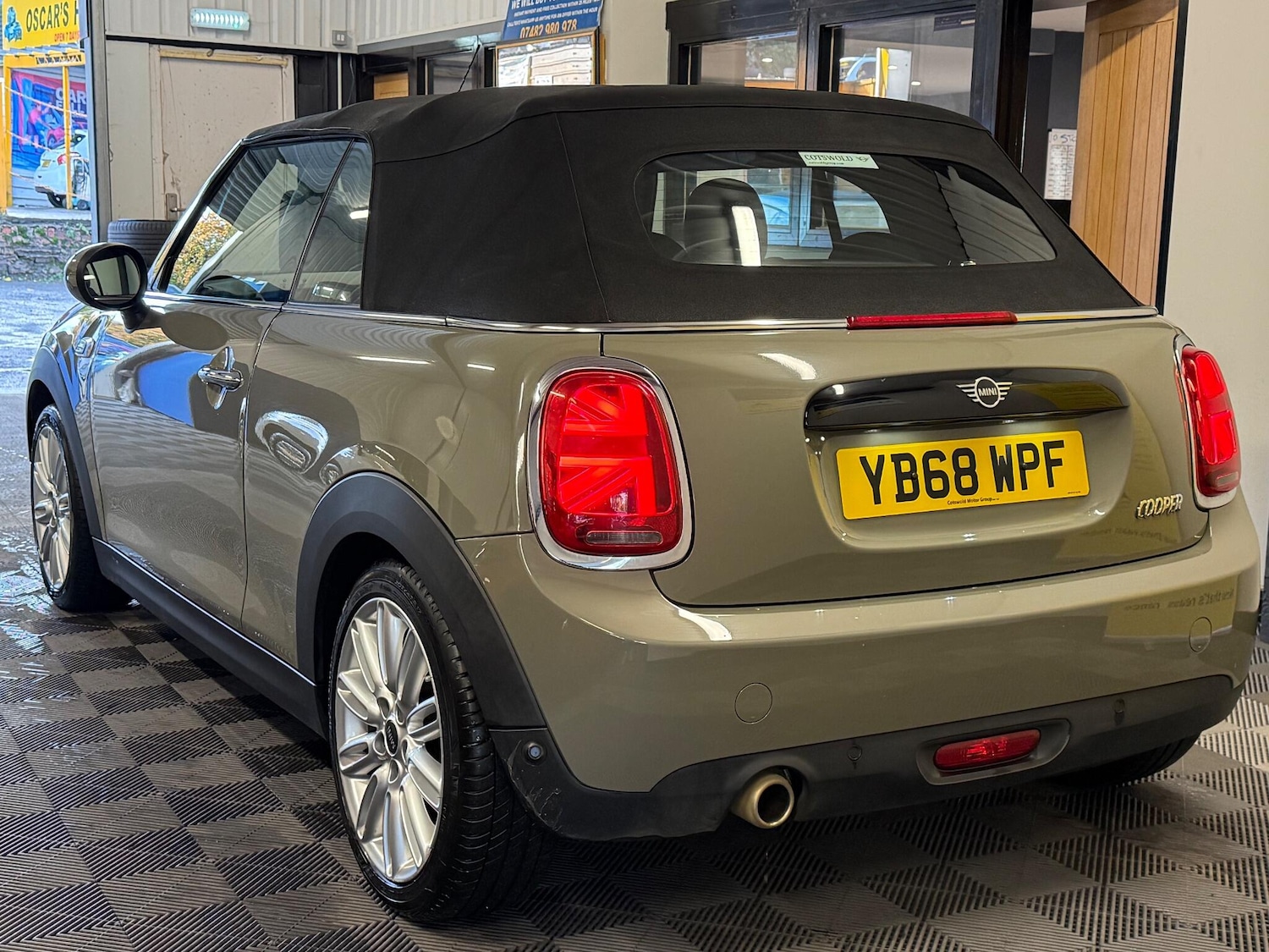 Used MINI Convertible 2018 for sale - 76992477: Photo 26
