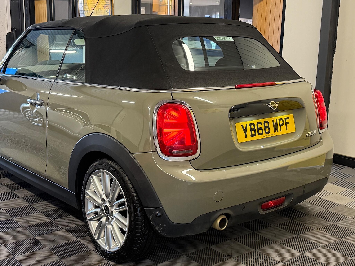 Used MINI Convertible 2018 for sale - 76992477: Photo 27