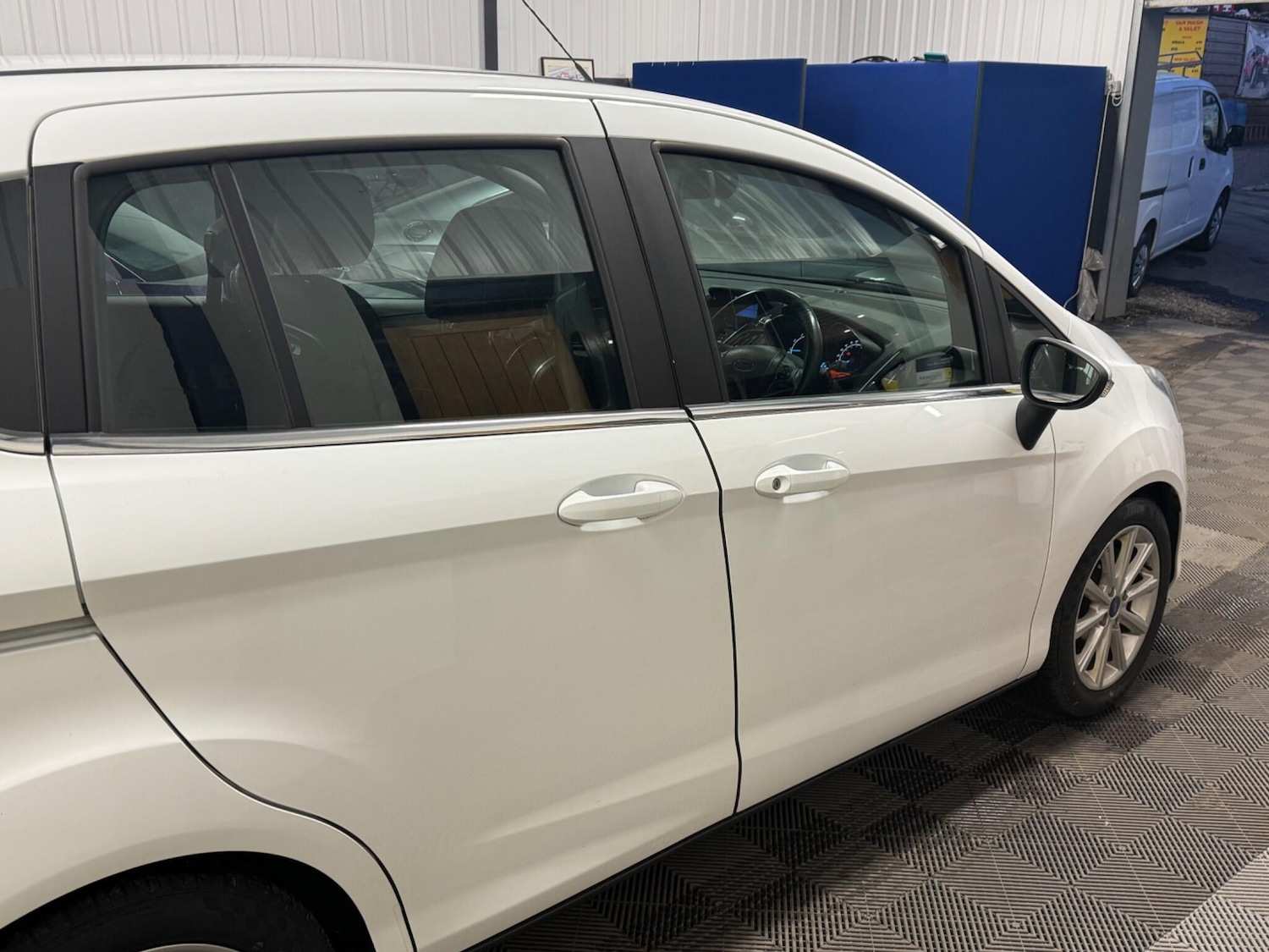 Used Ford B-MAX 2015 for sale - 76632639: Photo 18
