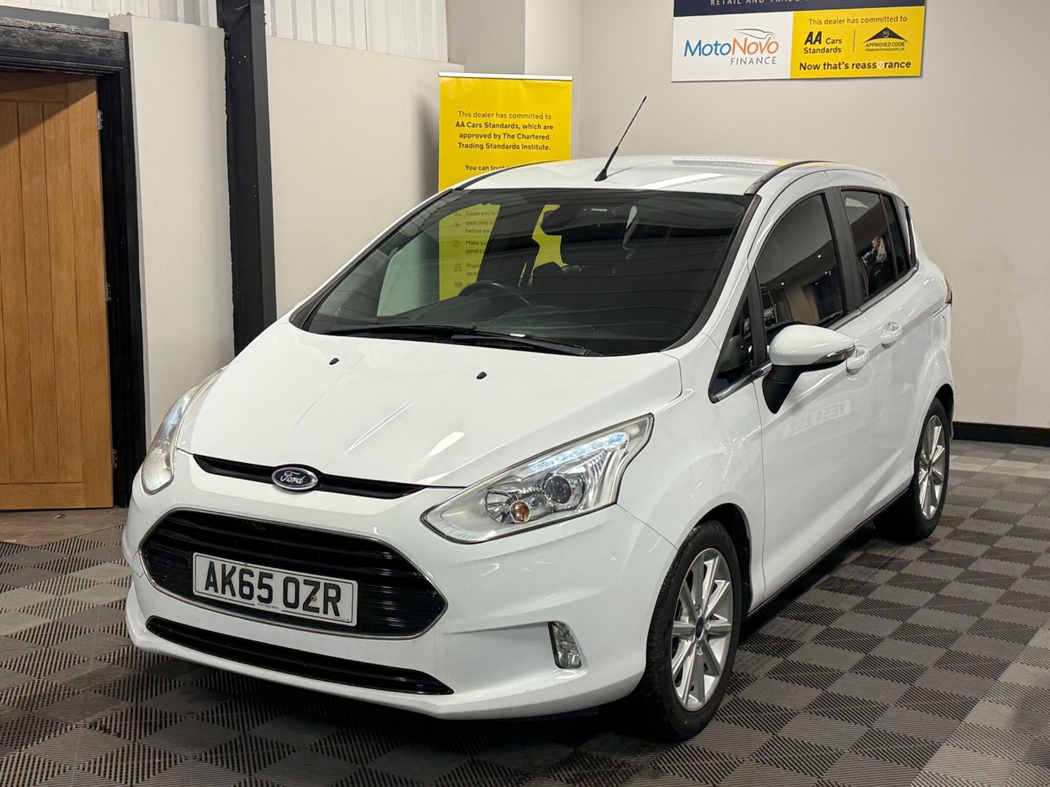 Used Ford B-MAX 2015 for sale - 76632639: Photo 2