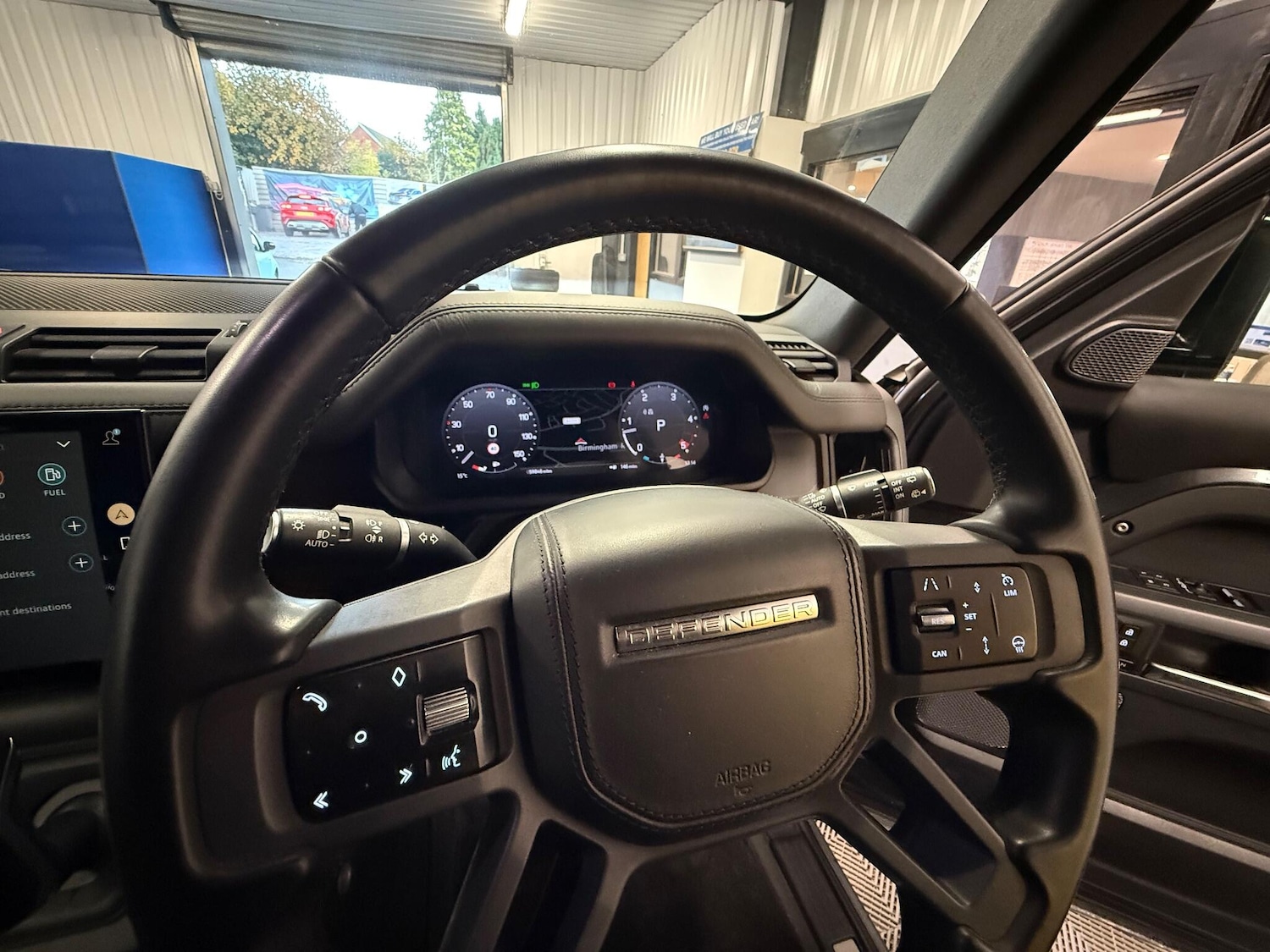 Used Land Rover Defender 2023 for sale - 76512870: Photo 22