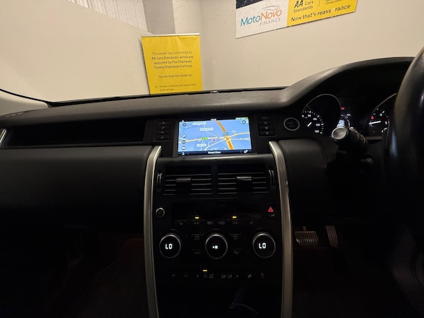 Used Land Rover Discovery Sport 2017 for sale - 76294930: Photo 12