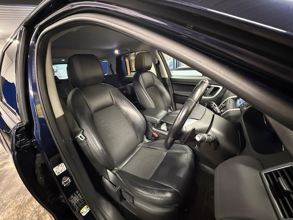 Used Land Rover Discovery Sport 2017 for sale - 76294930: Photo 8