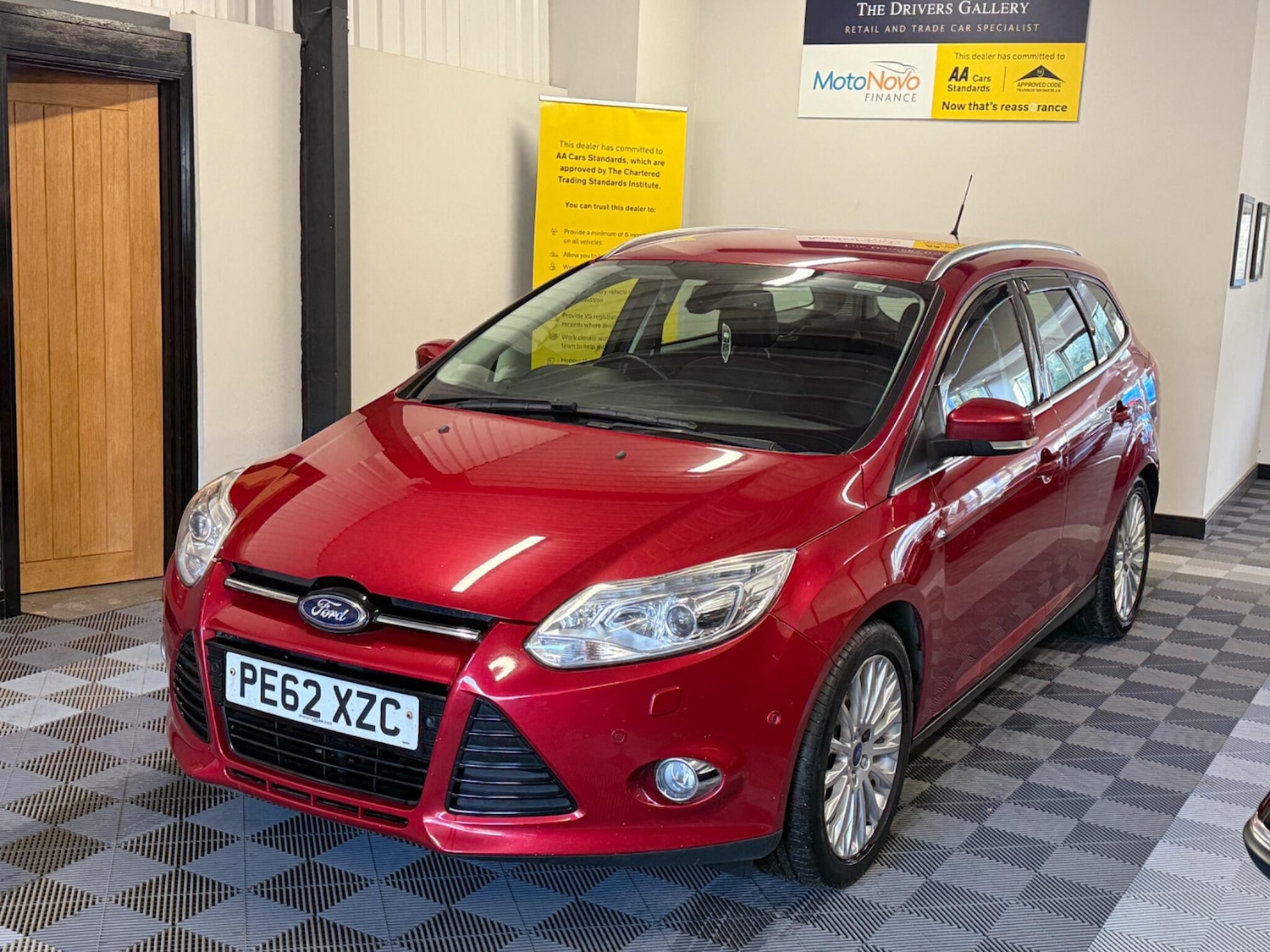 Used Ford Focus for sale - 76995339: Photo 2