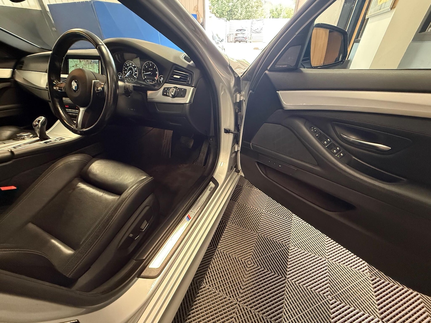 Used BMW 5 Series 2016 for sale - 76644873: Photo 13