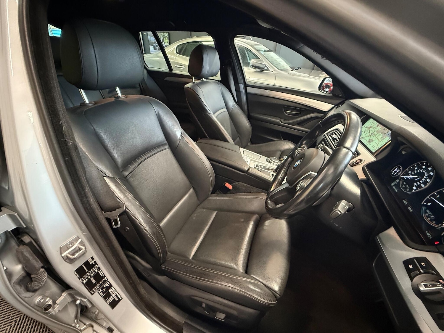 Used BMW 5 Series 2016 for sale - 76644873: Photo 5