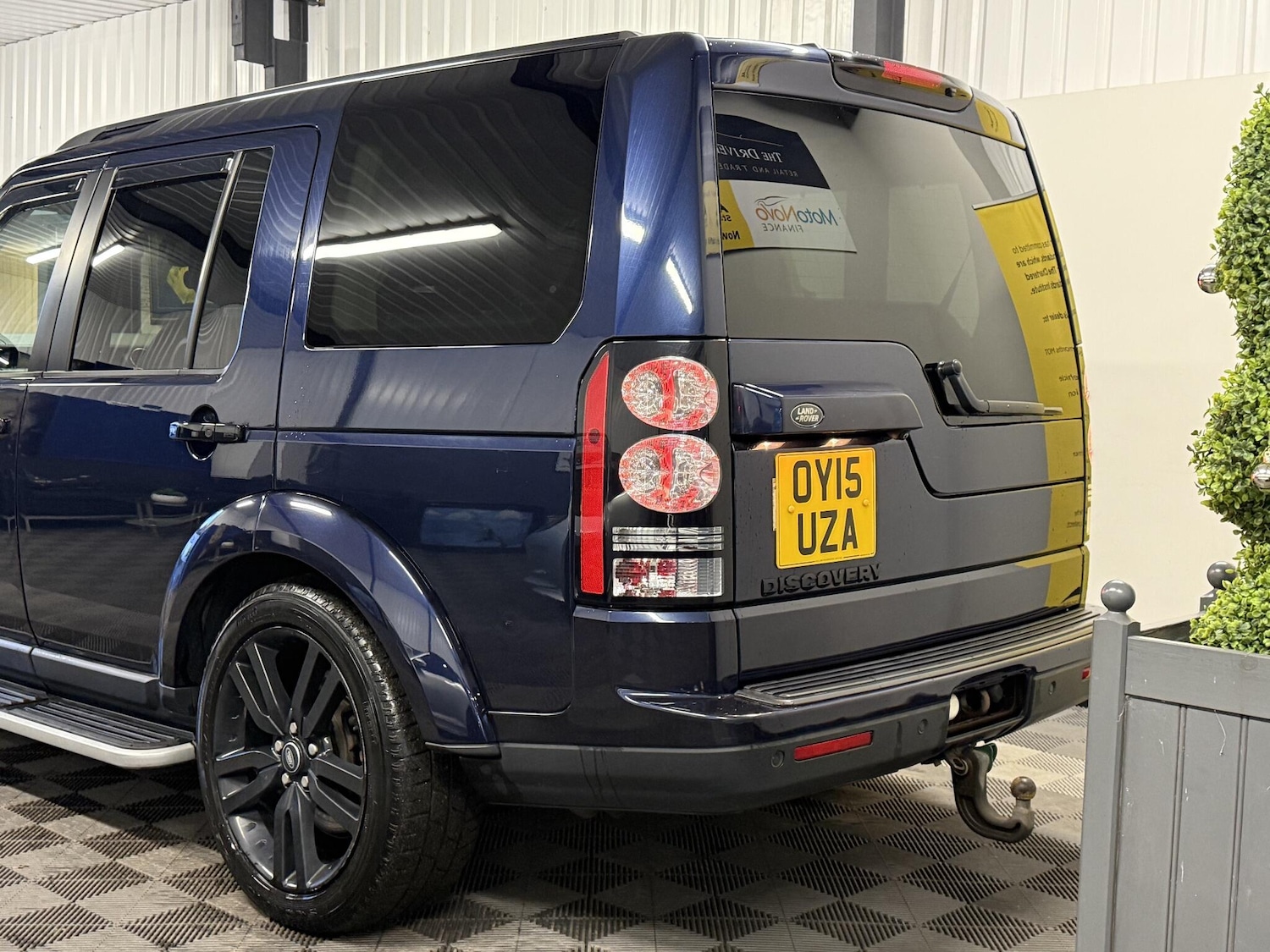 Used Land Rover Discovery 4 2015 for sale - 76996286: Photo 15