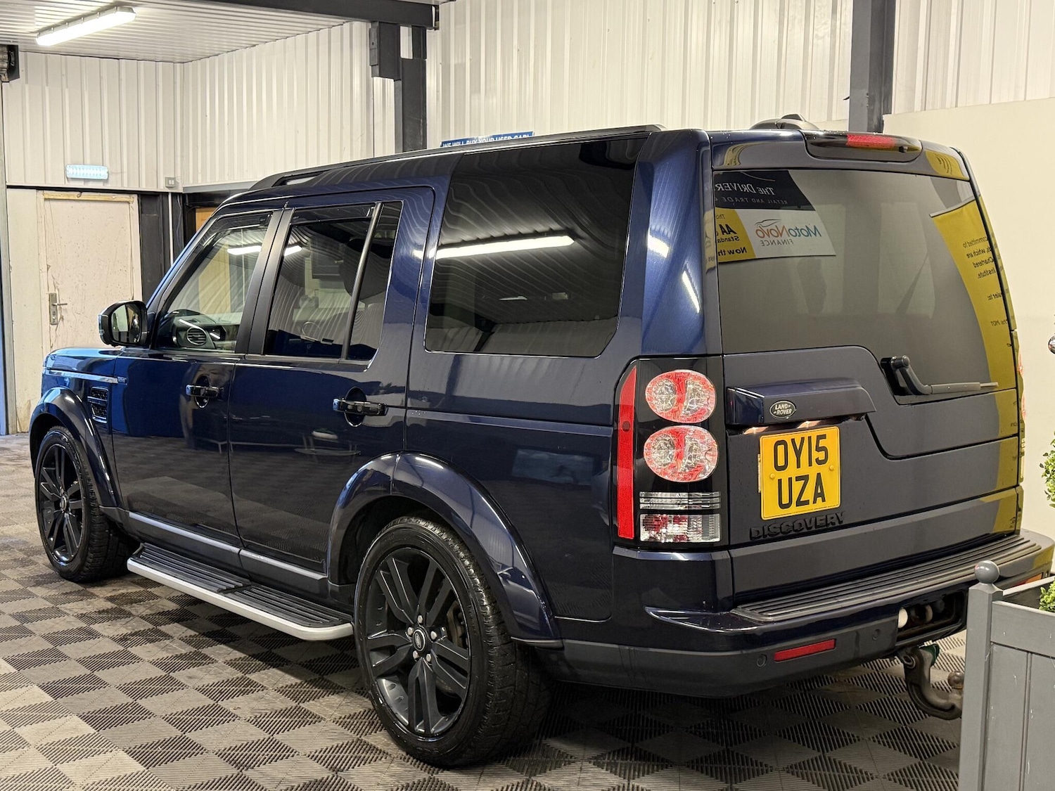 Used Land Rover Discovery 4 2015 for sale - 76996286: Photo 3