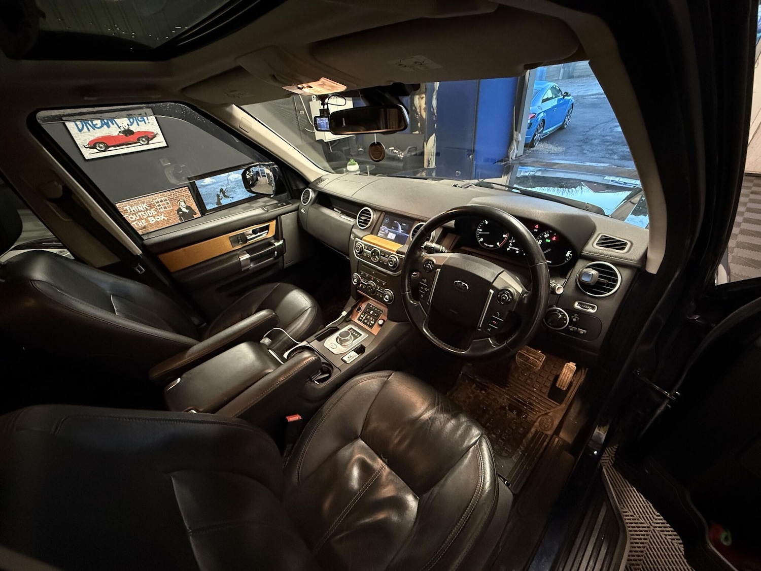 Used Land Rover Discovery 4 2015 for sale - 76996286: Photo 4