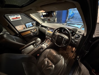 Used Land Rover Discovery 4 2015 for sale - 76996286: Photo