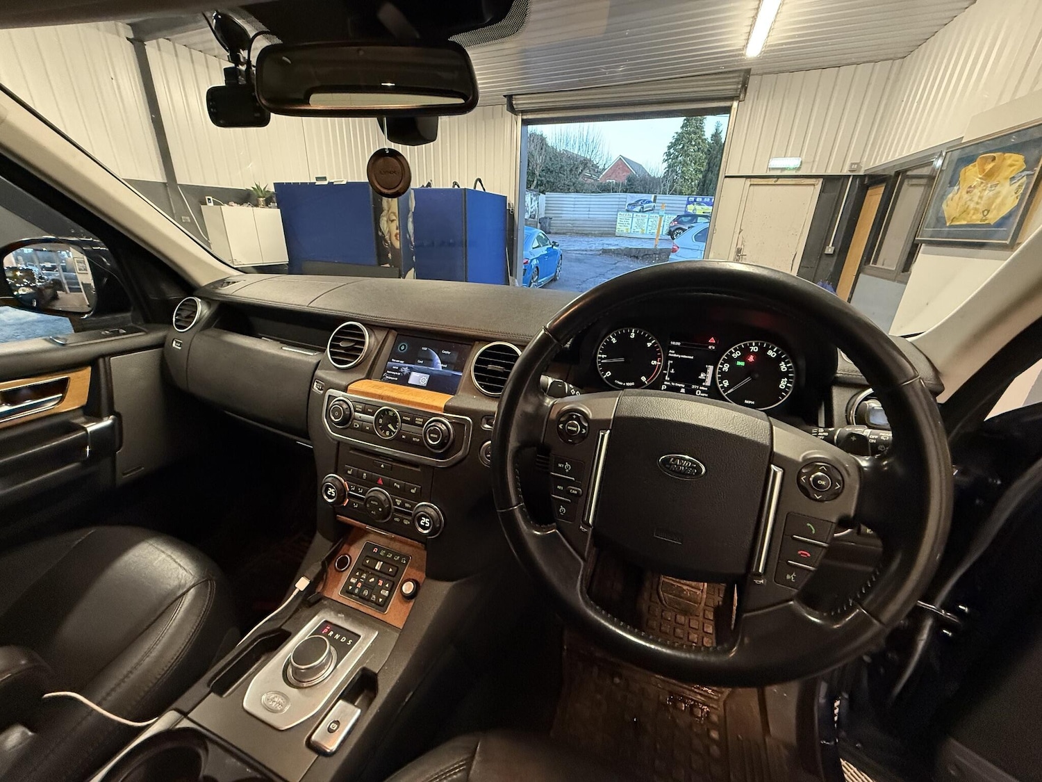 Used Land Rover Discovery 4 2015 for sale - 76996286: Photo 6