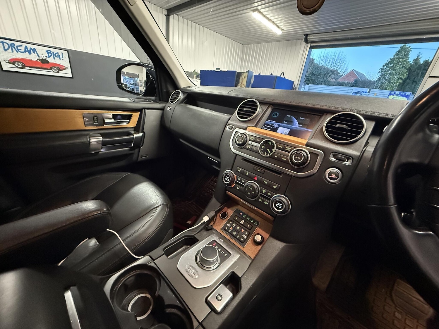 Used Land Rover Discovery 4 2015 for sale - 76996286: Photo 9