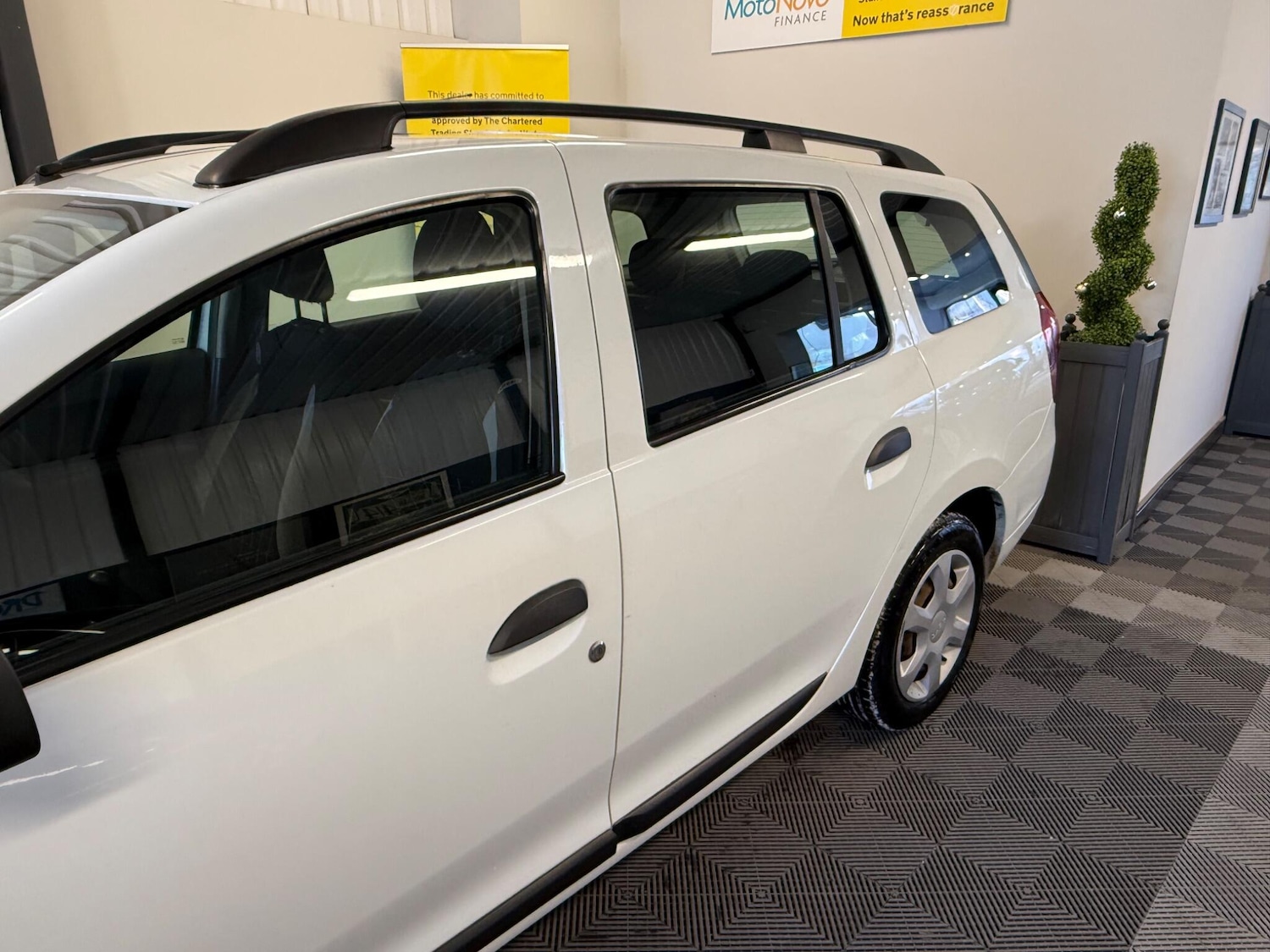 Used Dacia Logan MCV 2014 for sale - 77109190: Photo 8