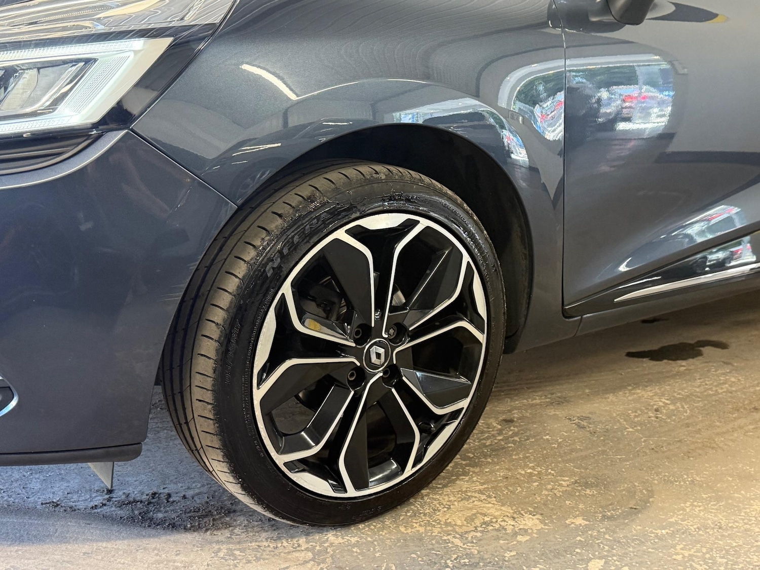 Used Renault Clio 2017 for sale - 76327266: Photo 19