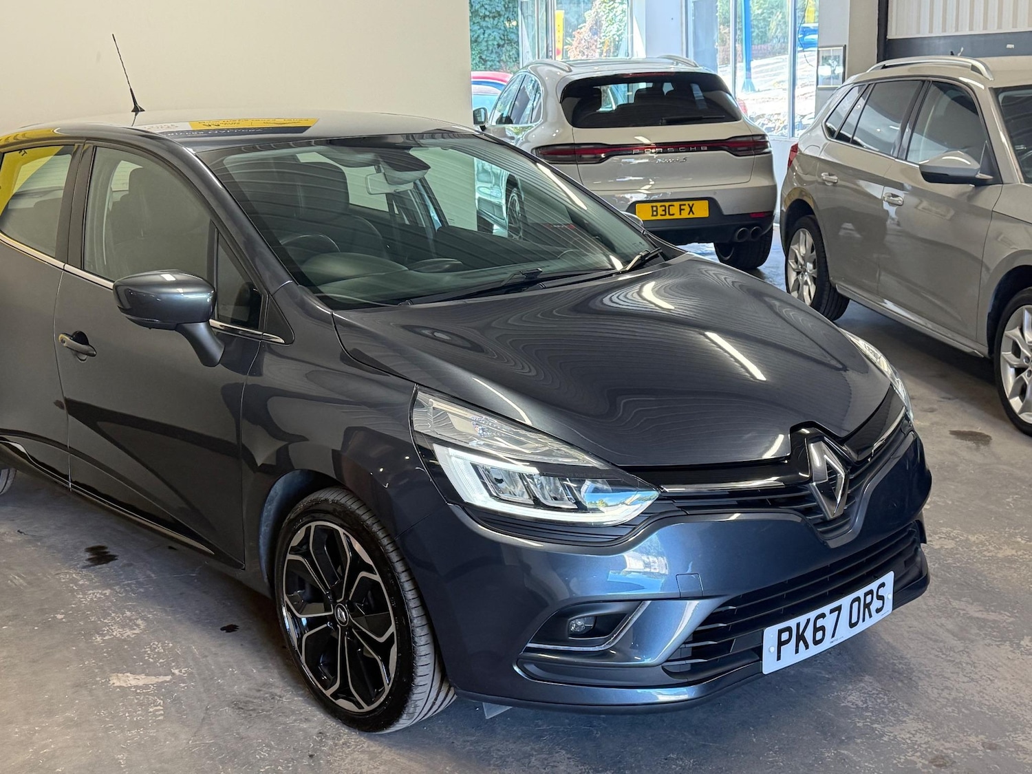 Used Renault Clio 2017 for sale - 76327266: Photo 24