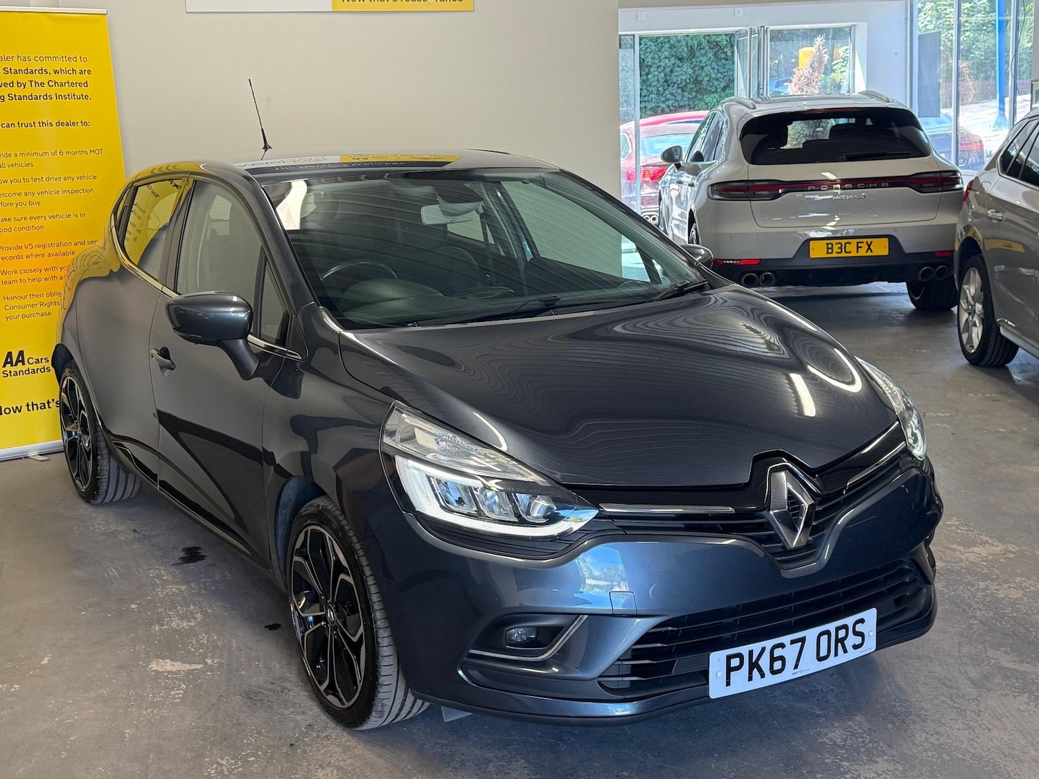 Used Renault Clio 2017 for sale - 76327266: Photo 25