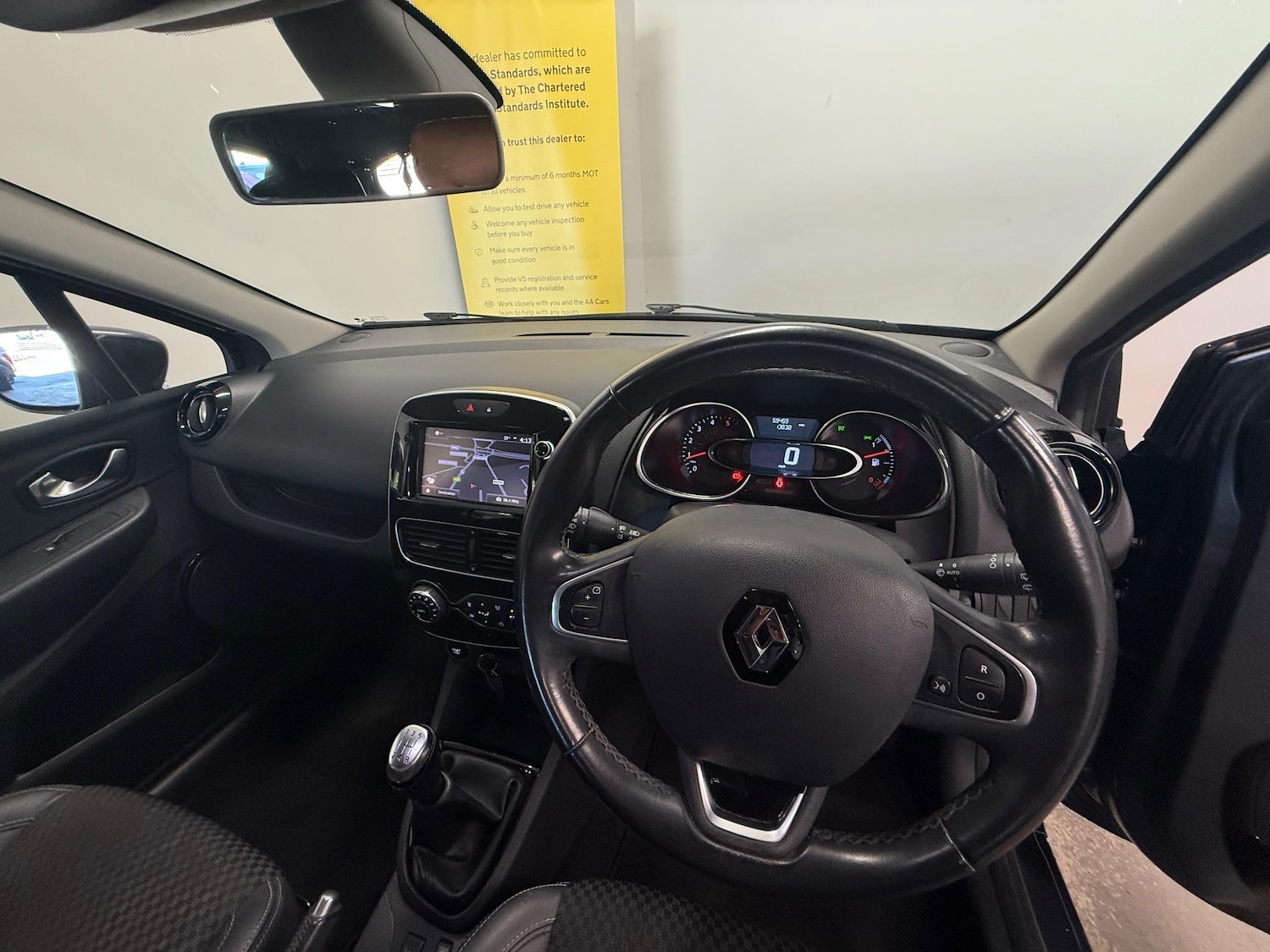 Used Renault Clio 2017 for sale - 76327266: Photo 7
