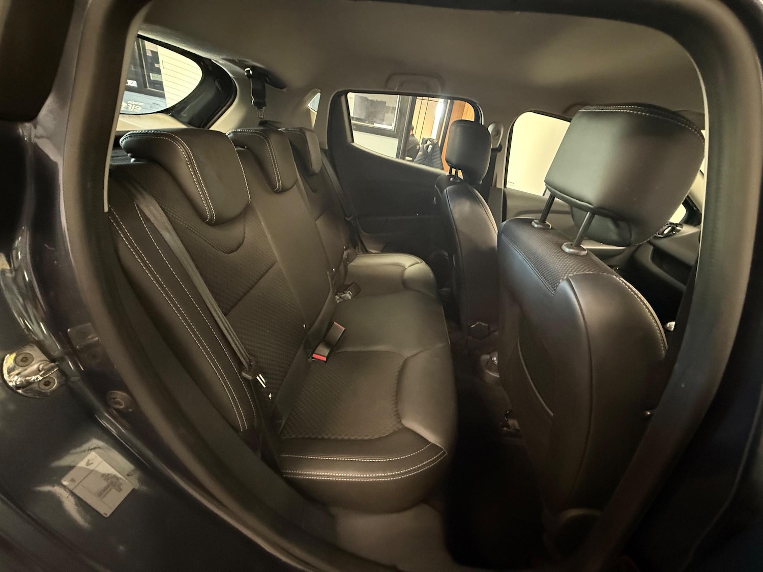 Used Renault Clio 2017 for sale - 76327266: Photo 9