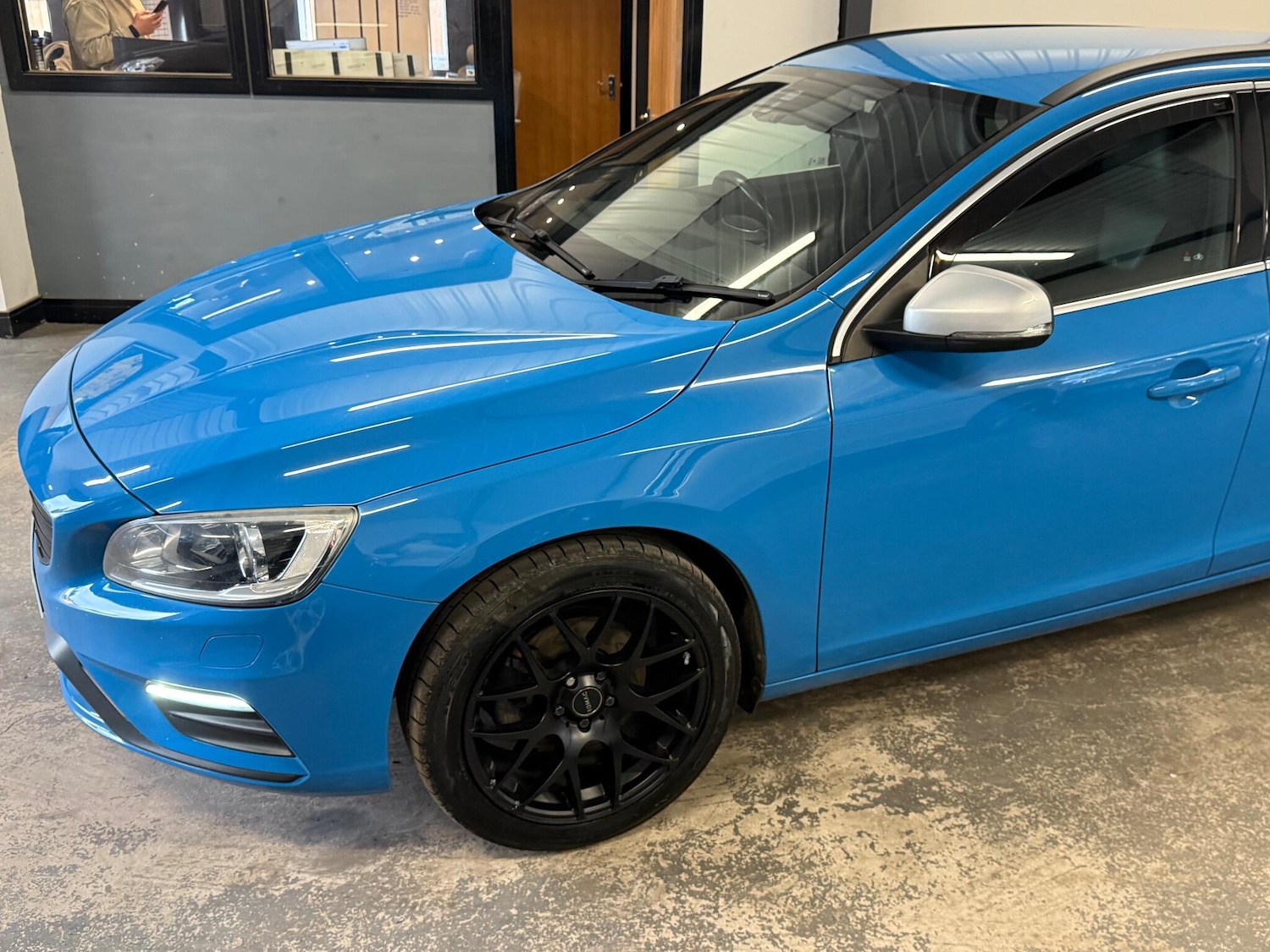 Used Volvo V60 2015 for sale - 76041775: Photo 19