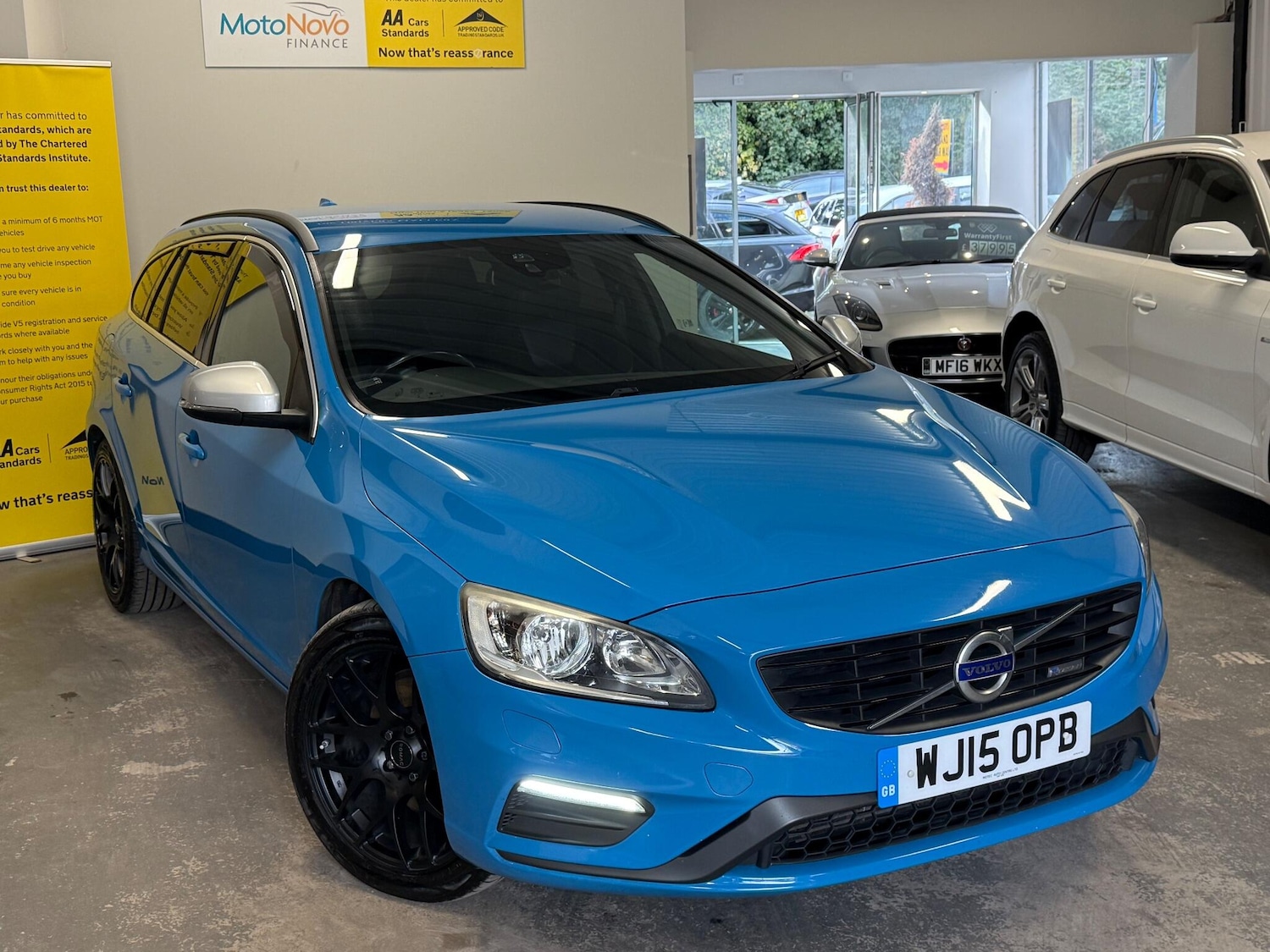 Used Volvo V60 2015 for sale - 76041775: Photo 2