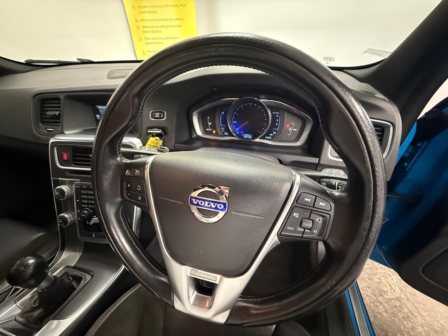 Used Volvo V60 2015 for sale - 76041775: Photo 5