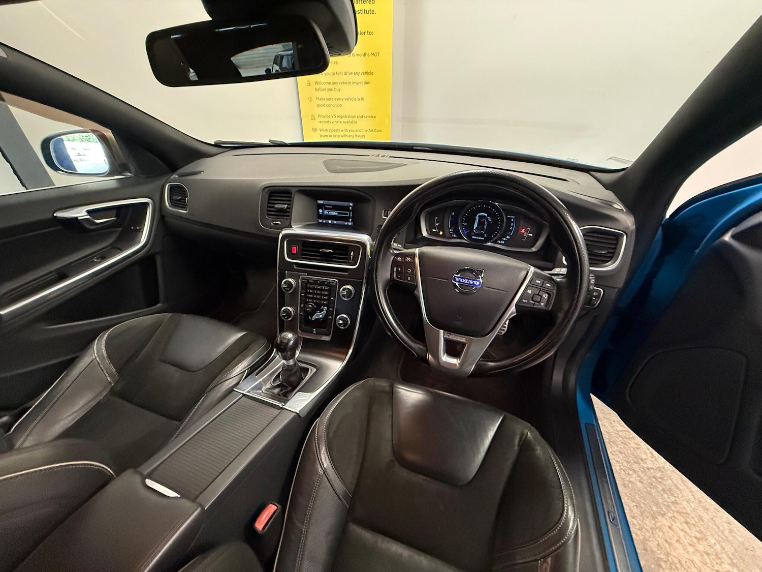 Used Volvo V60 2015 for sale - 76041775: Photo 6