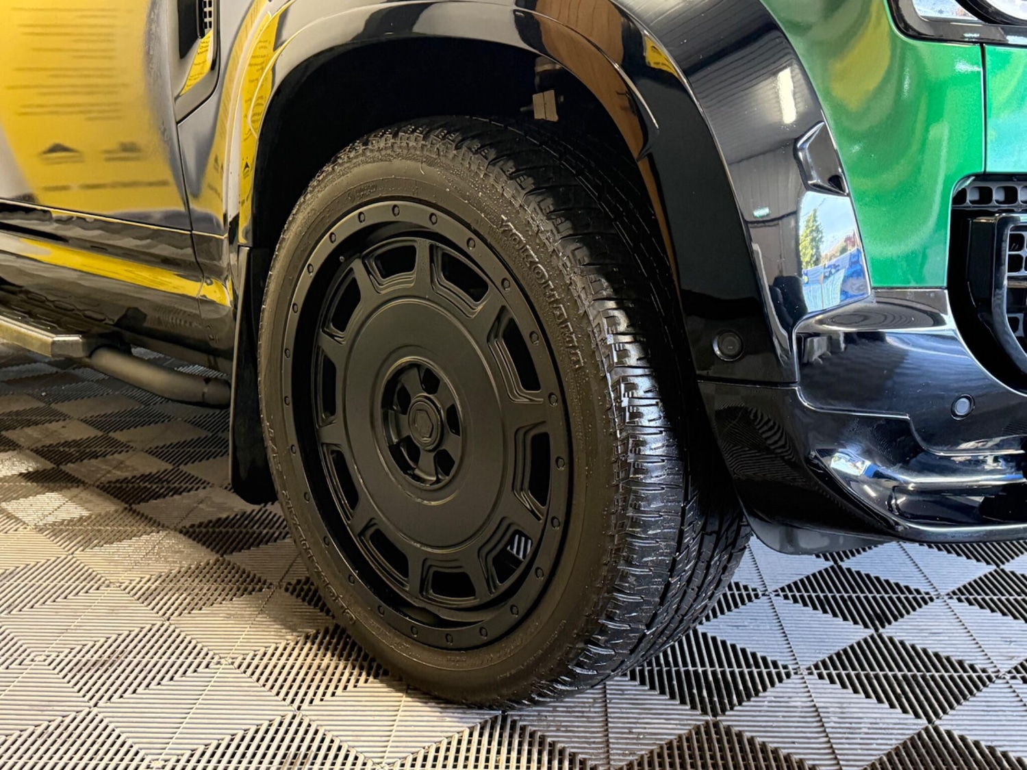 Used Land Rover Defender 90 2021 for sale - 76620506: Photo 10