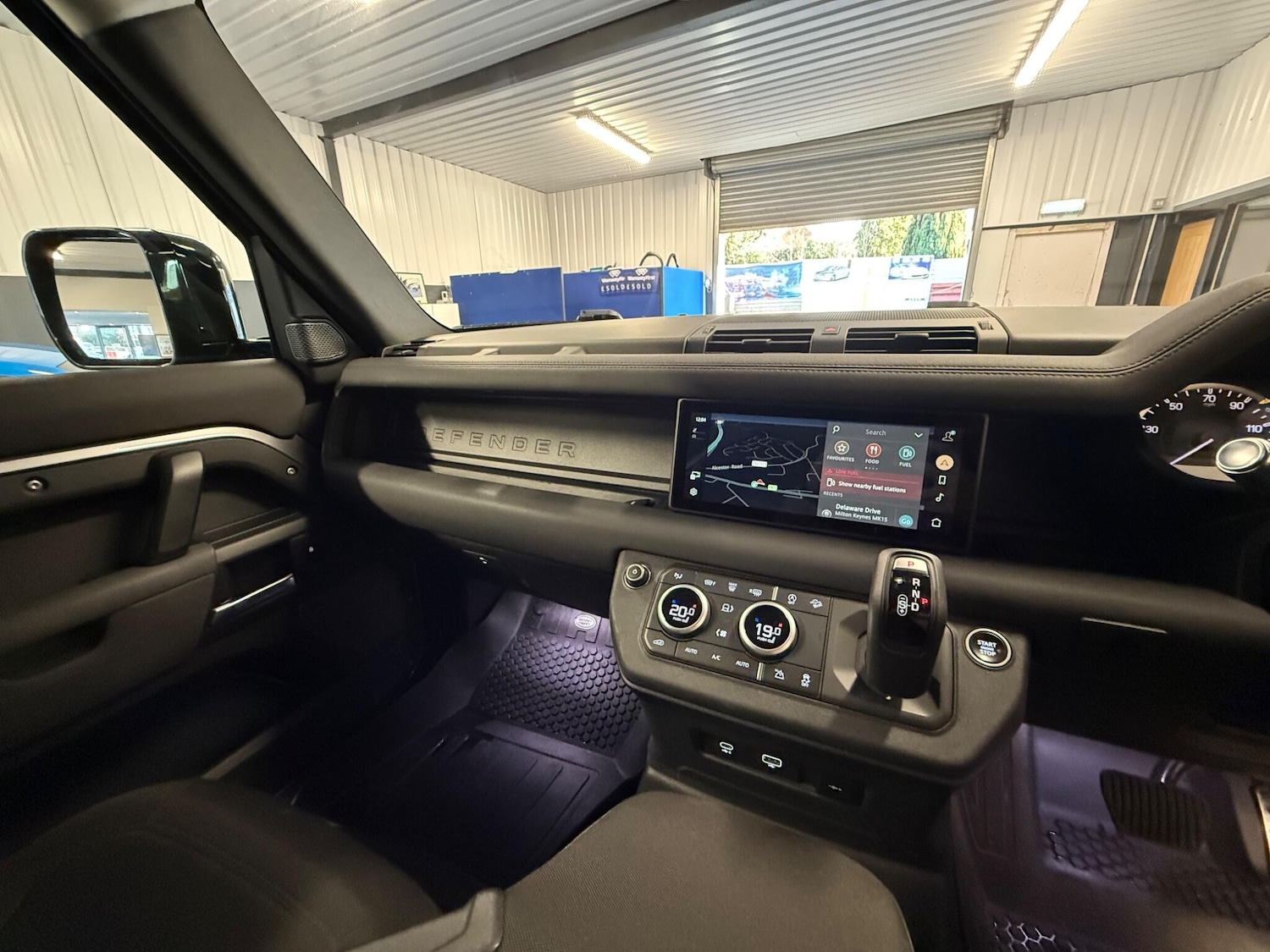 Used Land Rover Defender 90 2021 for sale - 76620506: Photo 28