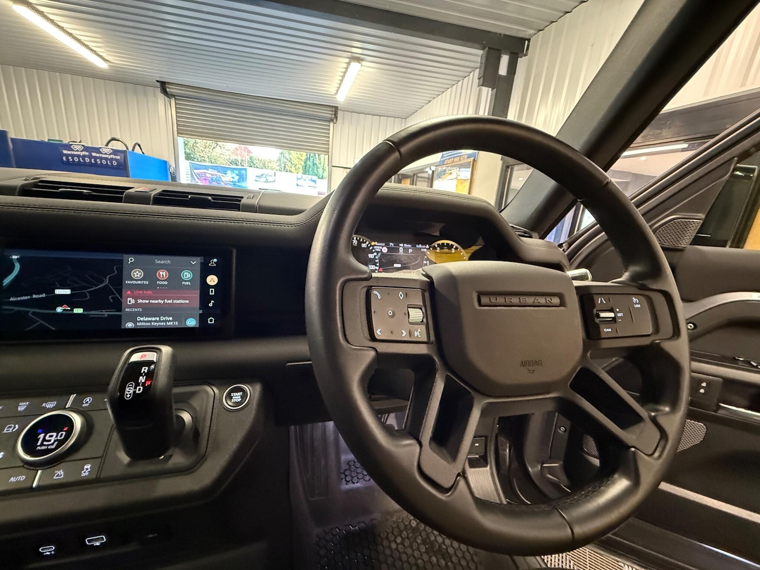 Used Land Rover Defender 90 2021 for sale - 76620506: Photo 34