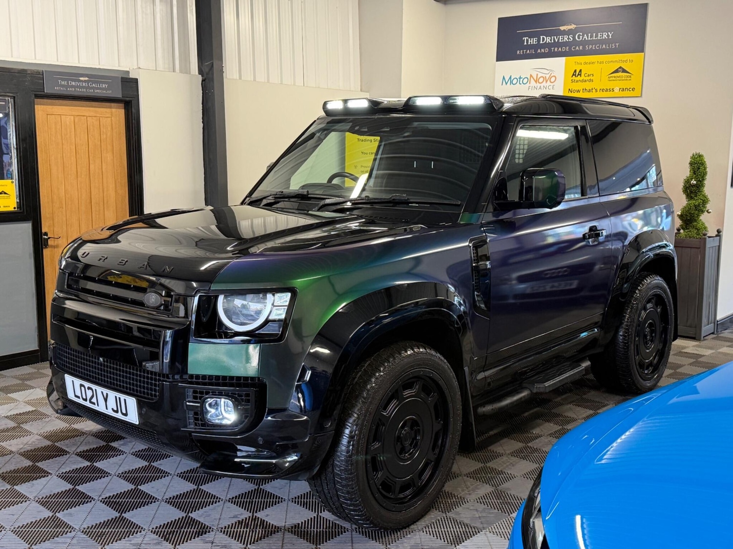 Used Land Rover Defender 90 2021 for sale - 76620506: Photo 4